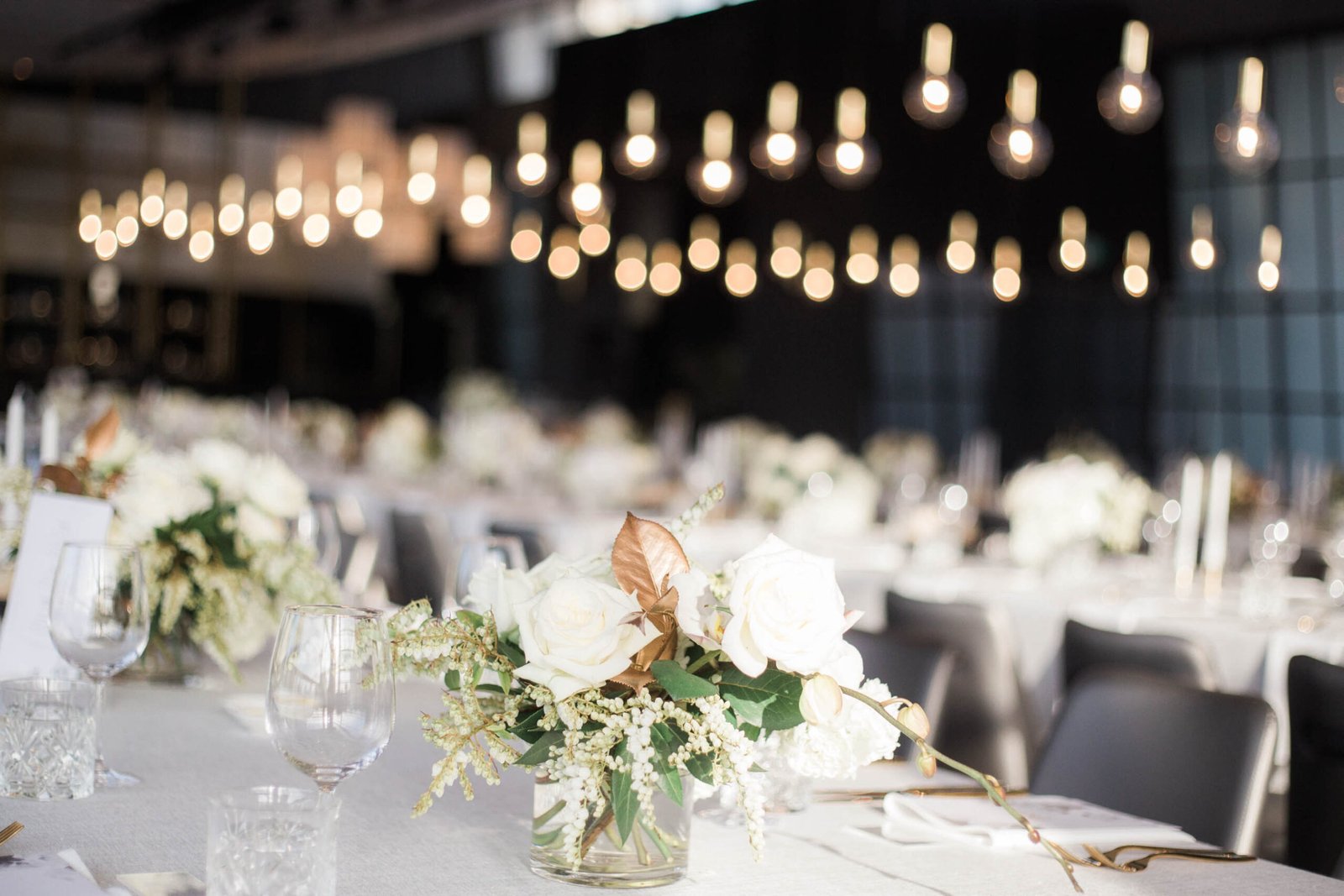 35+ Wedding Decoration Ideas That Are All The Rage 